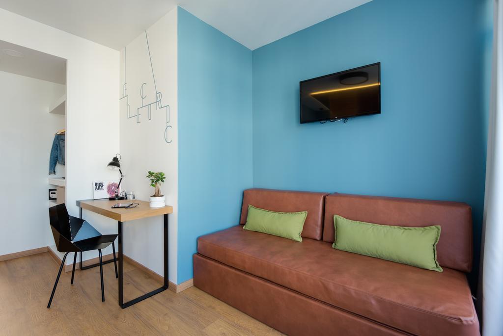 Ξενοδοχείο Colors Urban 4*